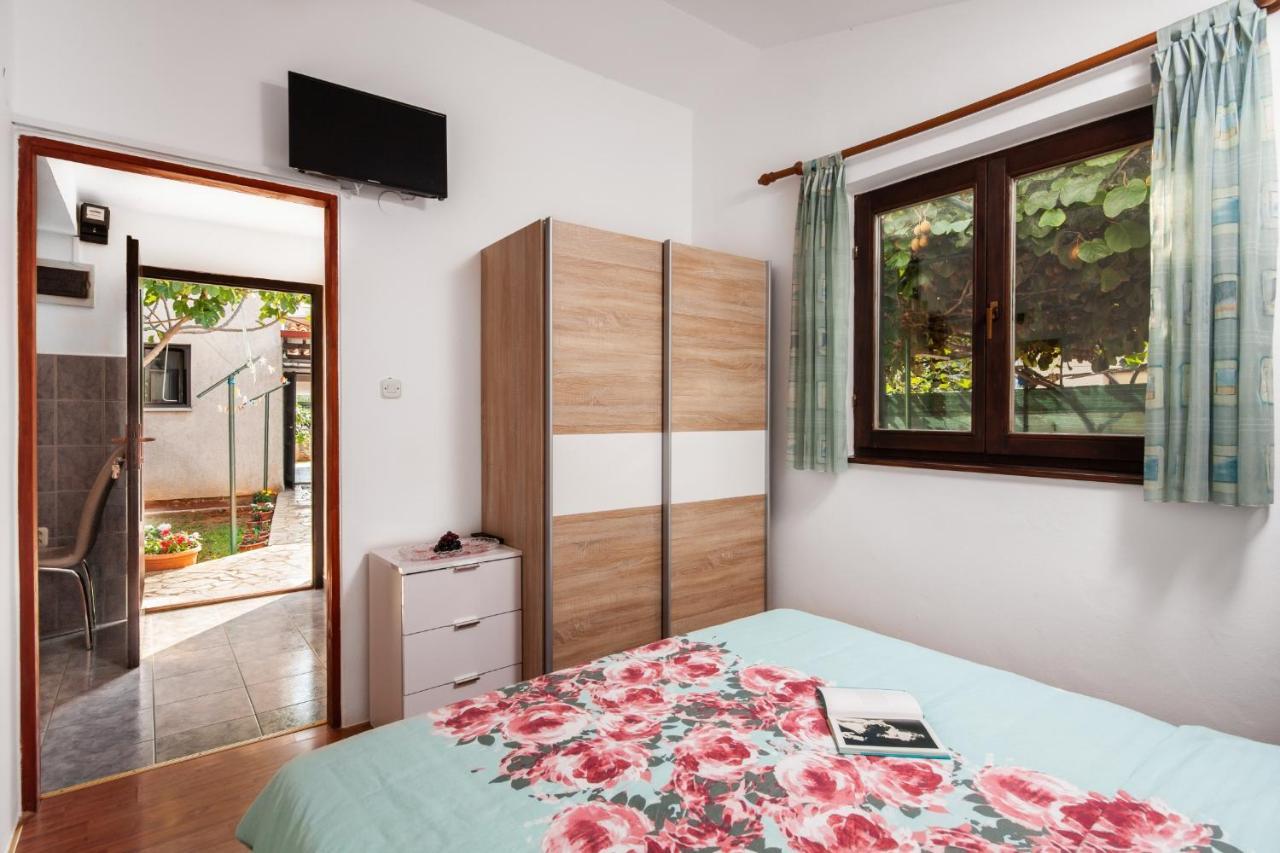 Apartman Tanja Fažana Exterior foto