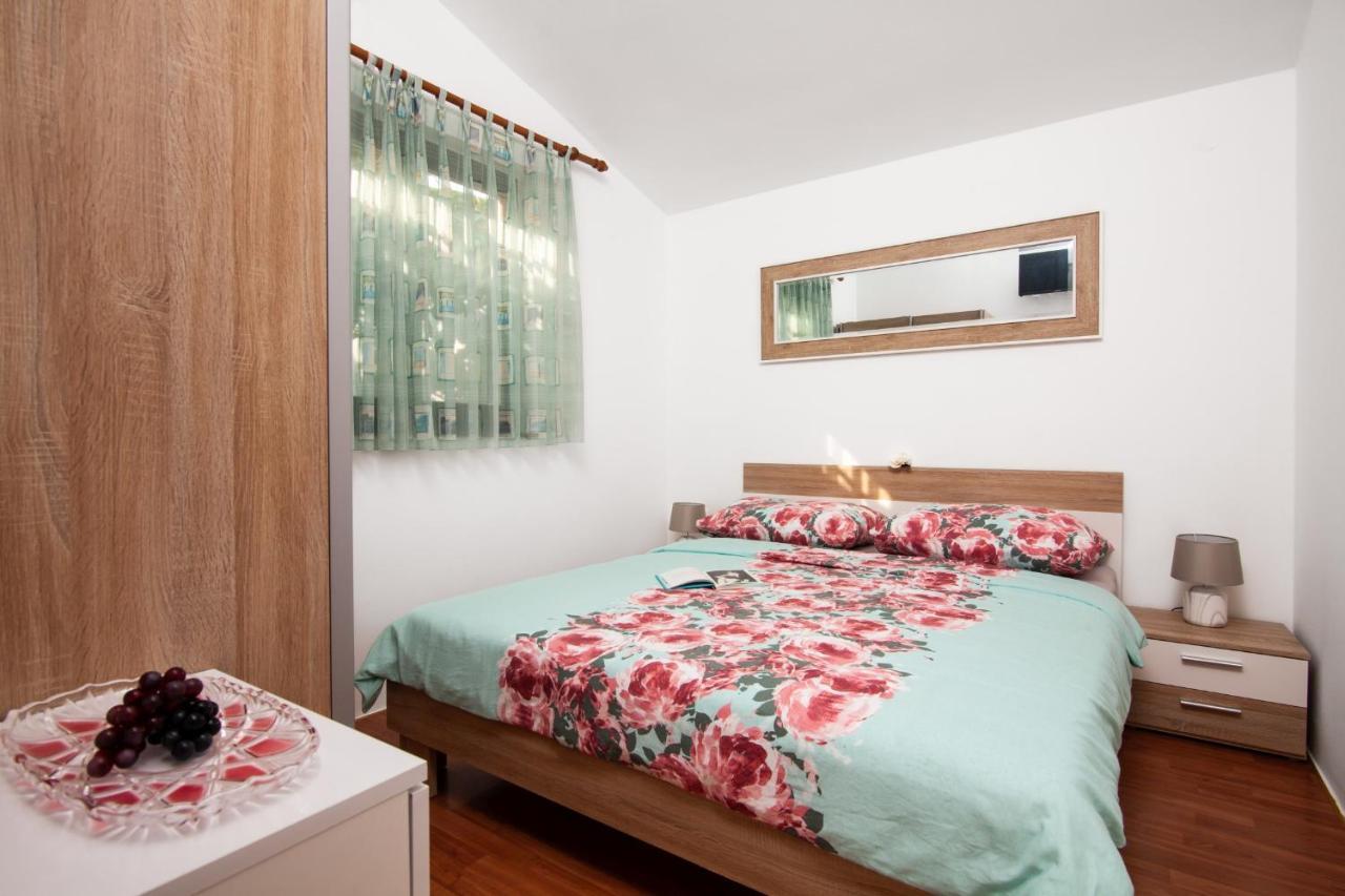 Apartman Tanja Fažana Exterior foto